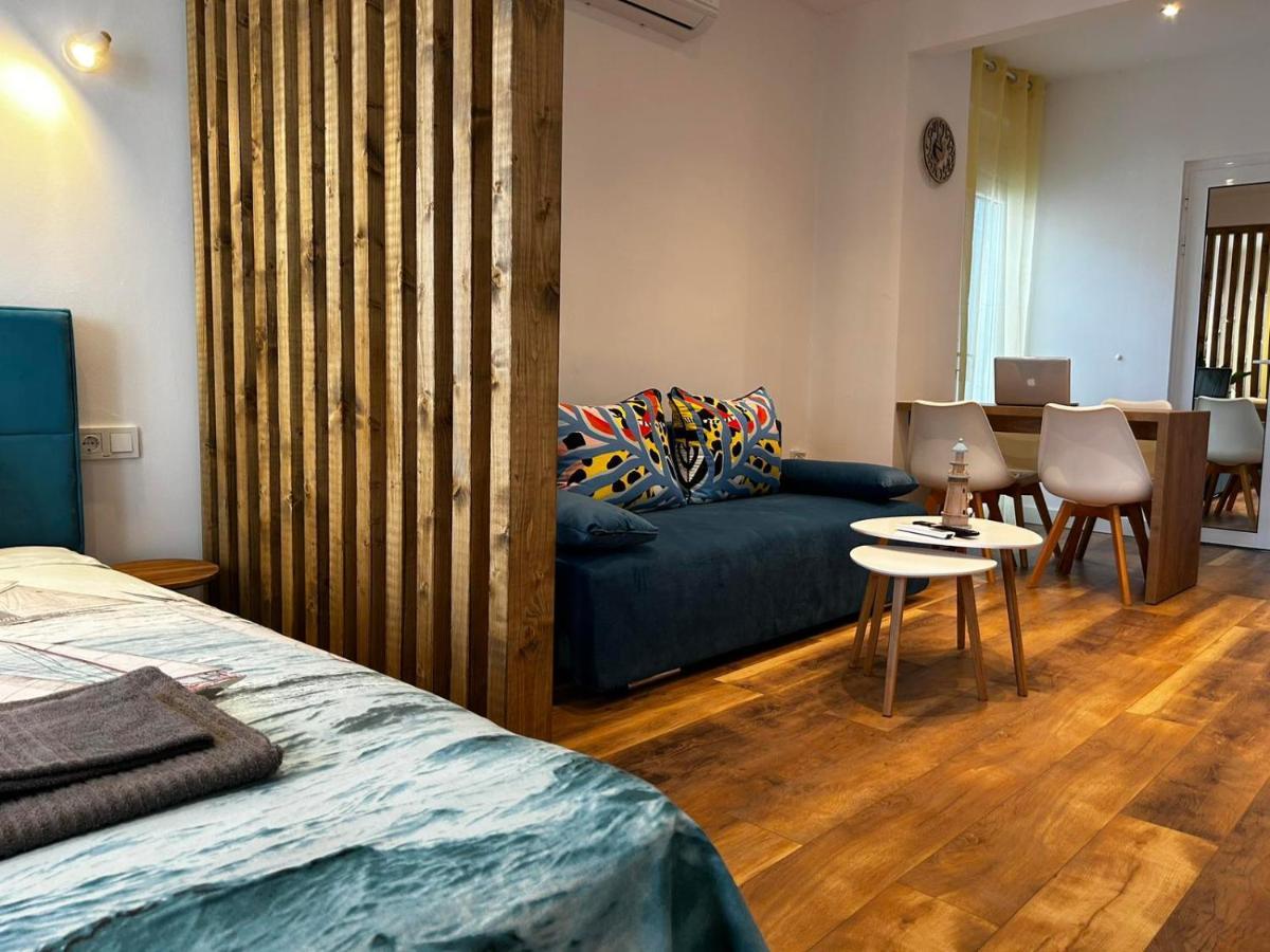 Sea Pleasure Studio Peraia  Luaran gambar